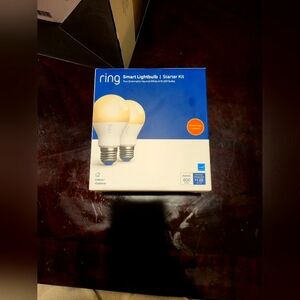 Ring Smart Lightbulb Set with Soft White Bulb